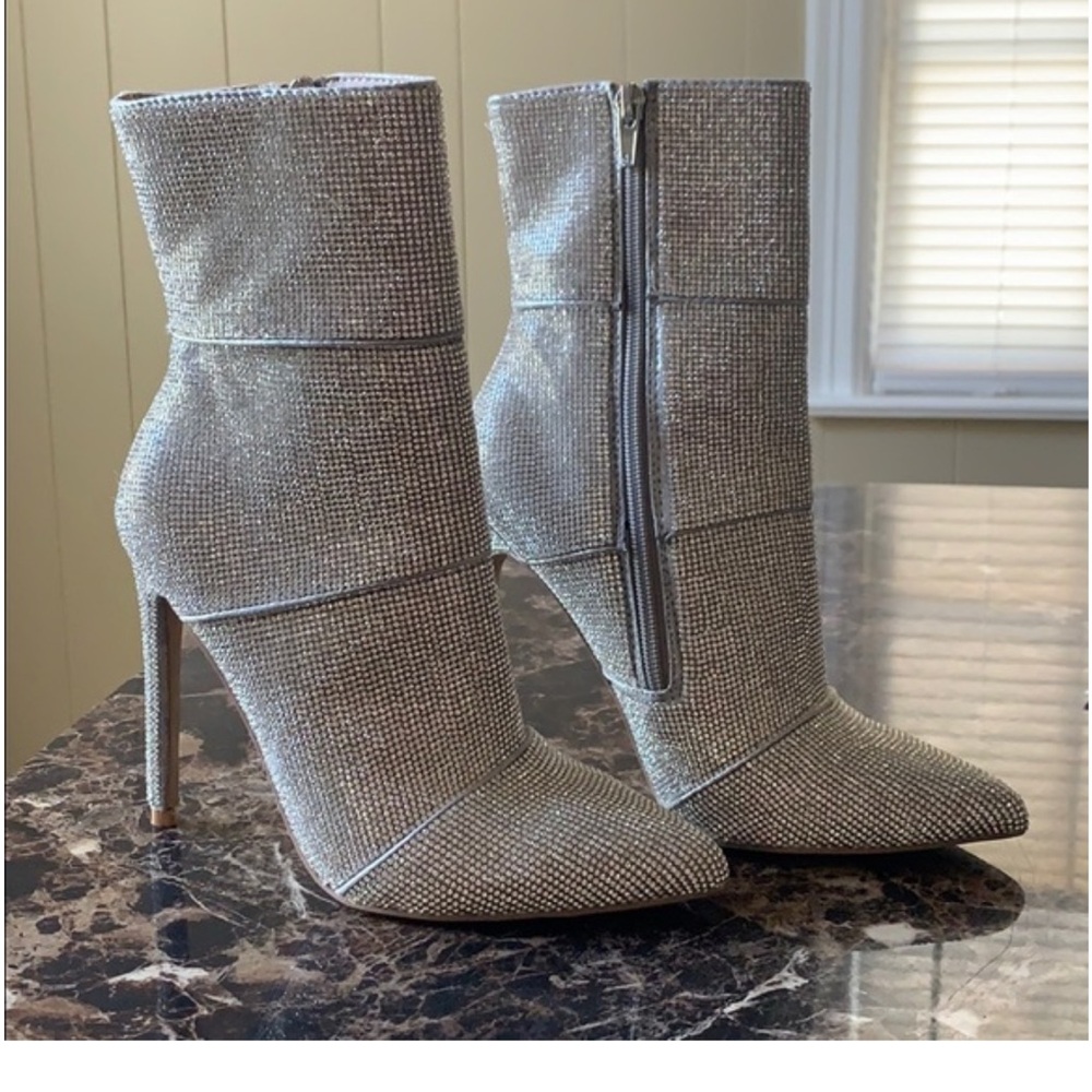 Steve Madden Sparkling Silver Heeled Boots - Picture 3 of 6